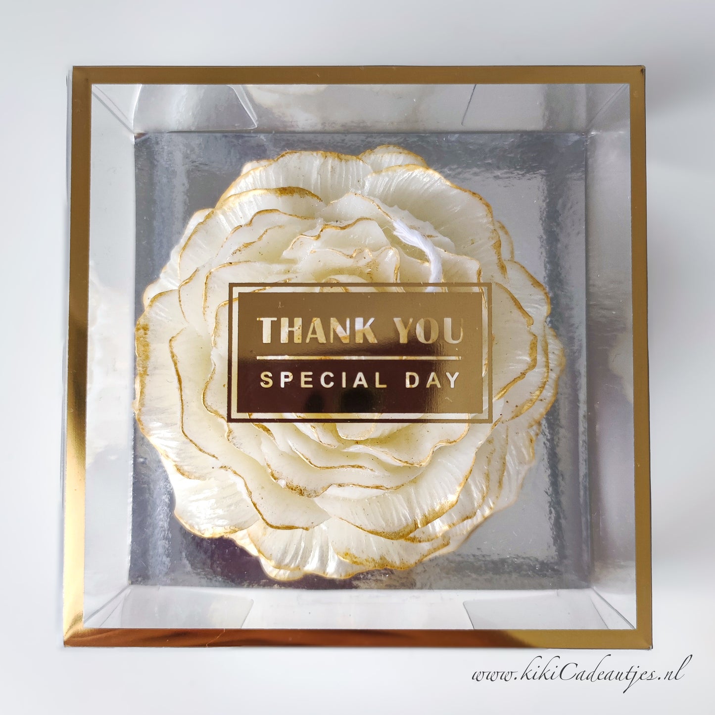 Luxury Scented Candle in the Shape of White Ranunculus – Handmade with Gold Edge