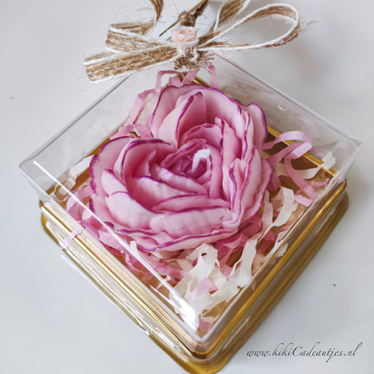 Handmade Heart-Shaped Flower Candle in Gift Box