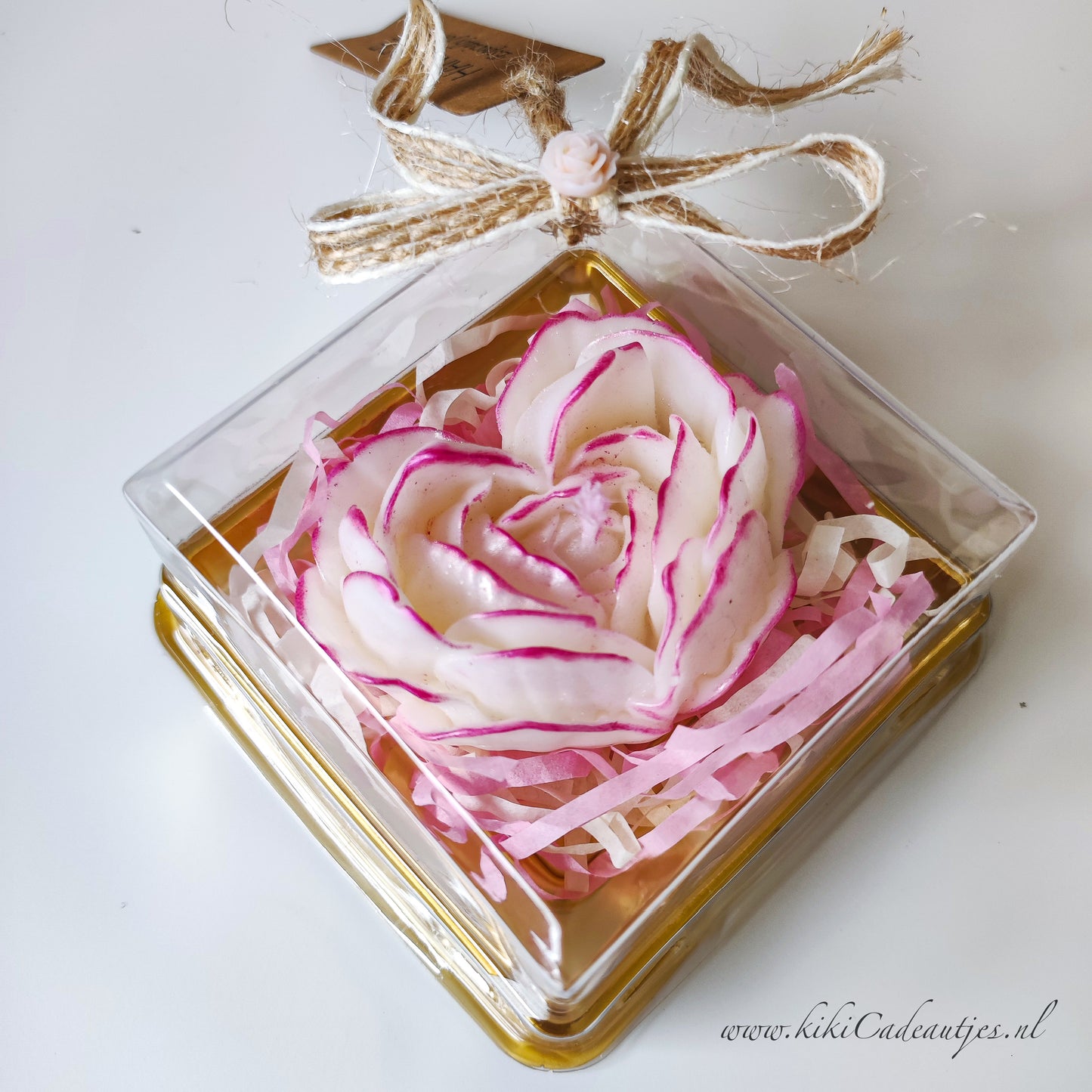 Handmade Heart-Shaped Flower Candle in Gift Box