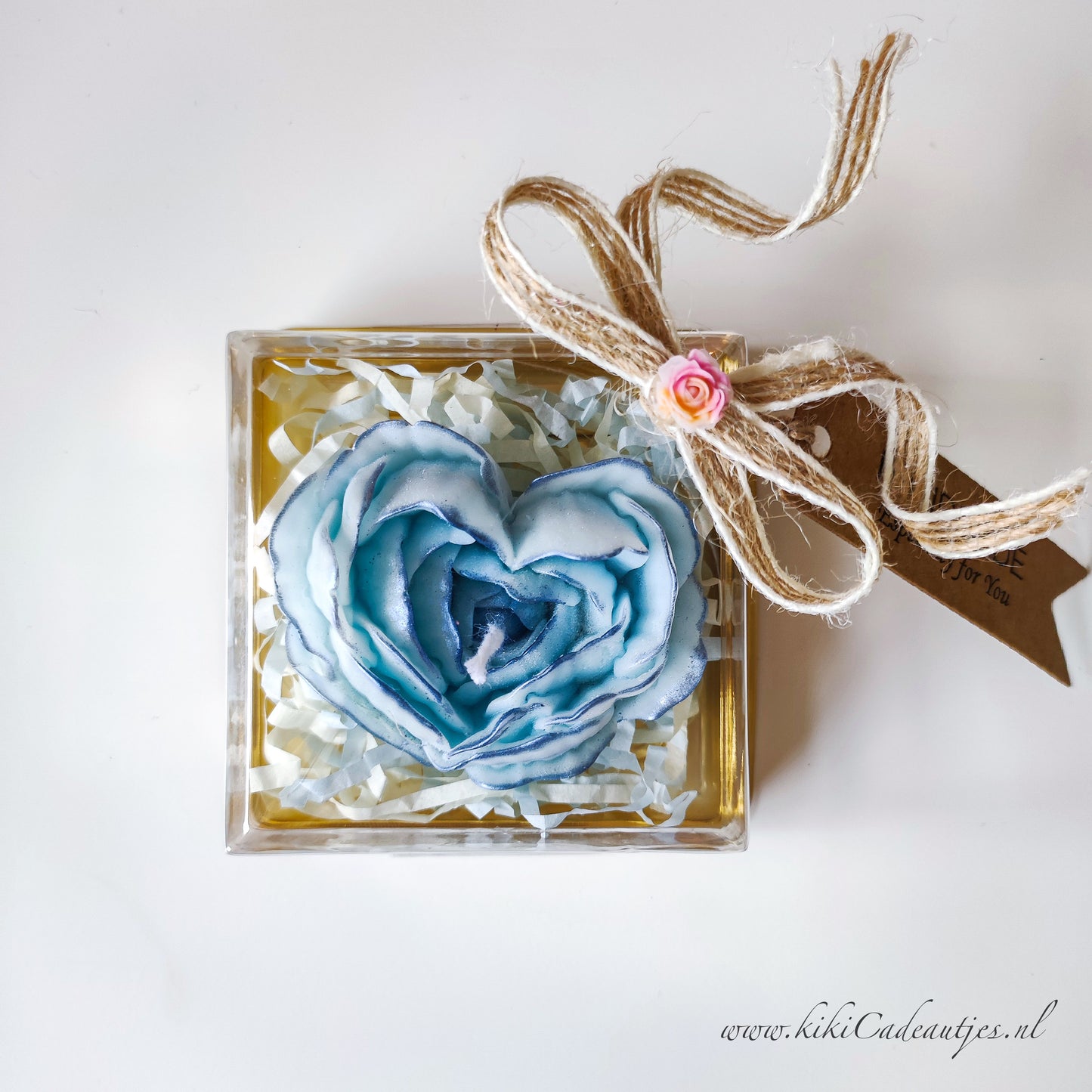 Handmade Heart-Shaped Flower Candle in Gift Box